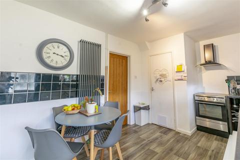 76 Alexandra Crescent, Beeston, Nottingham, NG9 2BQ