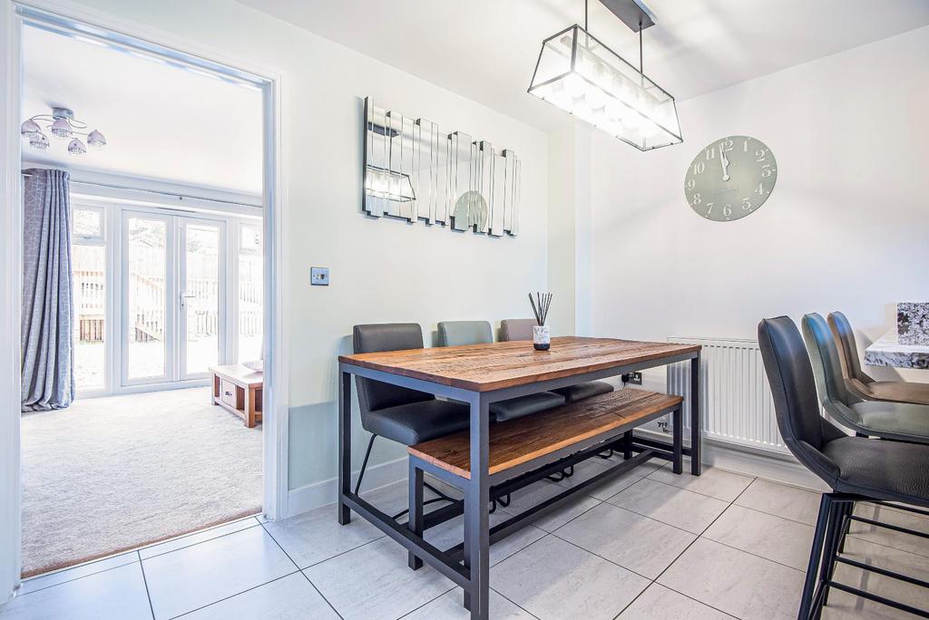 Dining kitchen