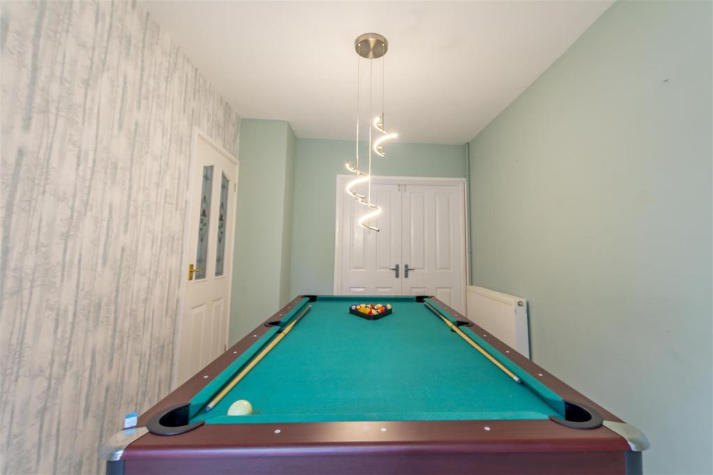 Games Room (2)-HDR copy.jpg