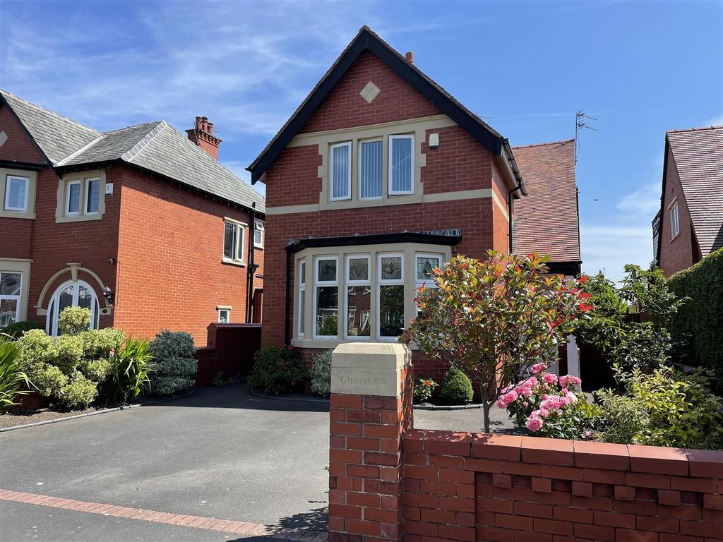 Dorset Road, Lytham St Annes 4 bed detached house £475,000