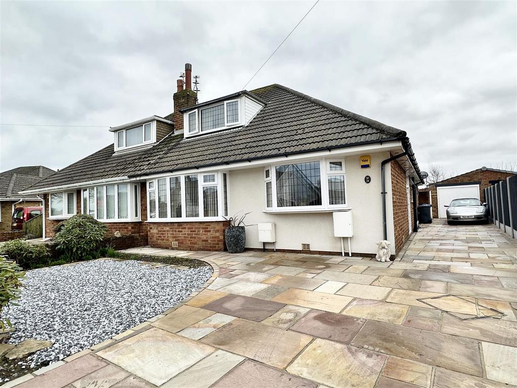 Folkestone Road, Lytham St Annes 3 bed semidetached bungalow for sale