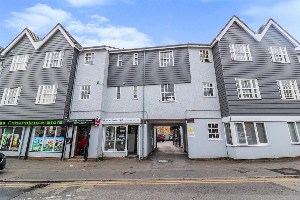 Tudor Court, West Road, Sawbridgeworth 1 bed apartment £170,000