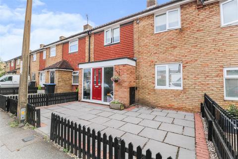5 Abbotsweld, Harlow, CM18 6TE
