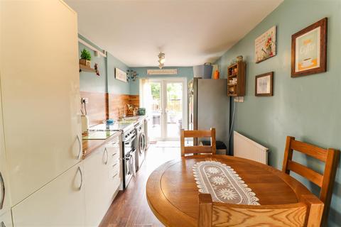 5 Abbotsweld, Harlow, CM18 6TE