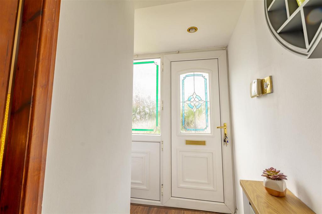 Edward Street, Langley Mill, Nottingham 3 bed detached house £220,000