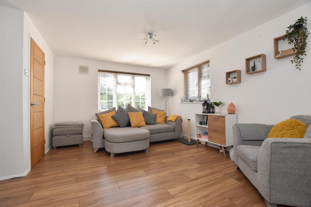 Wentworth Way, St. LeonardsOnSea 3 bed semidetached house for sale