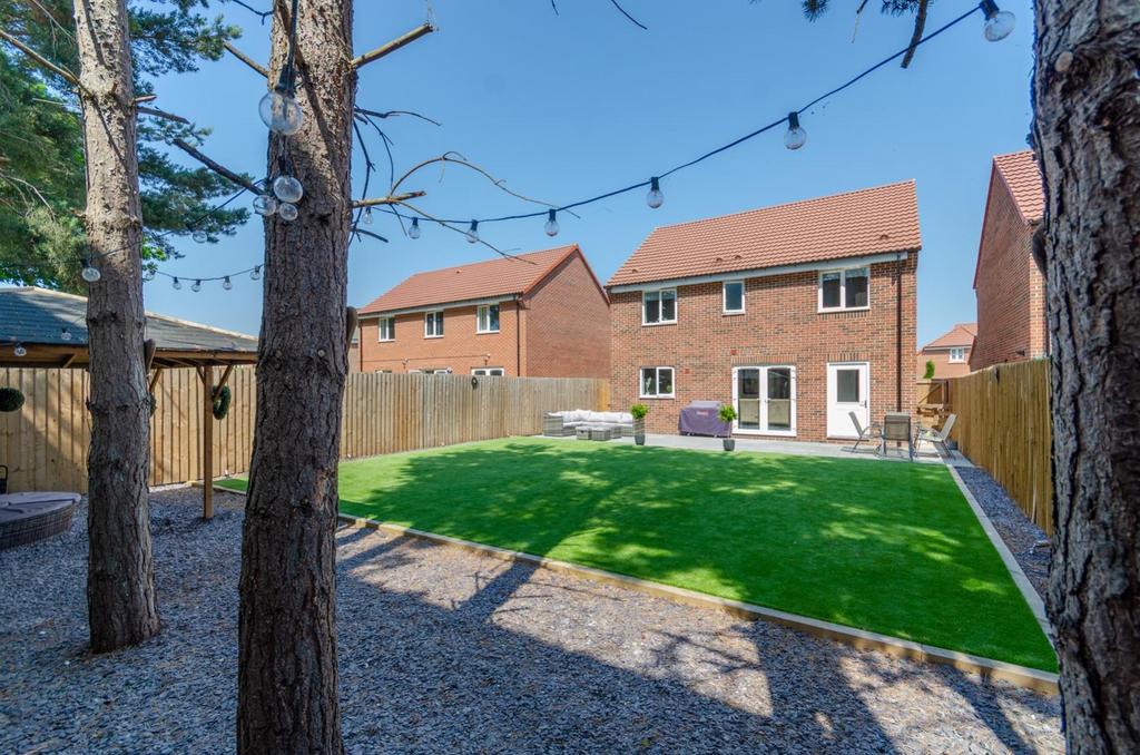 Wren Drive, Milby Grange, Boroughbridge 4 bed detached house for sale