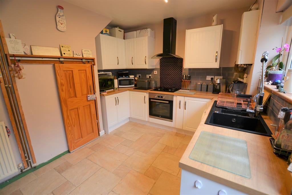 Newland Road, Bristol, BS13 9DX 2 bed terraced house £220,000