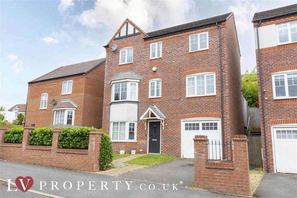 Ley Hill Farm Road, Birmingham 4 bed house £1,200 pcm (£277 pw)