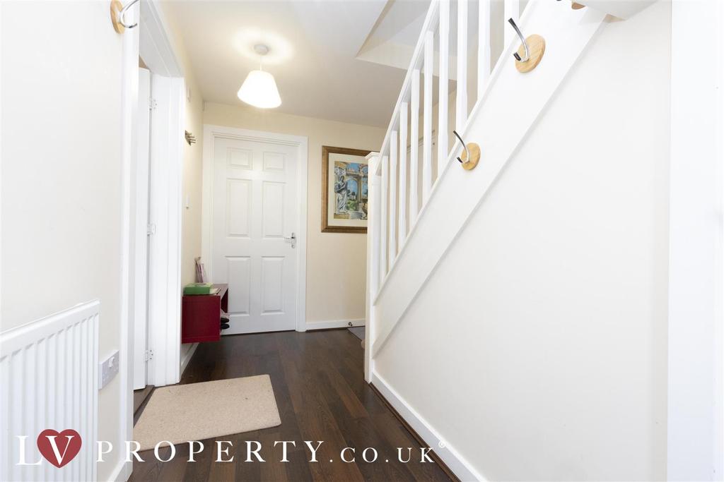 Ley Hill Farm Road, Birmingham 4 bed house £1,200 pcm (£277 pw)