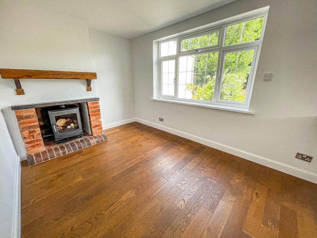 Jobs Lane, Coventry 3 bed semidetached house for sale £300,000