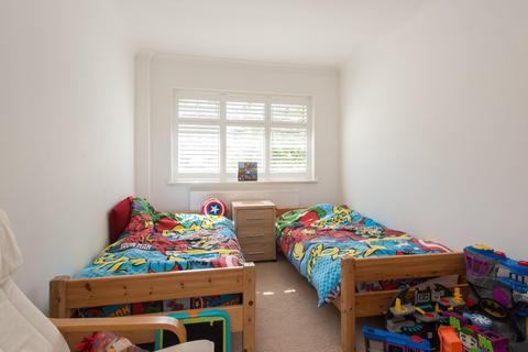 29 Botany Road, Kingsgate, Broadstairs, CT10 3RZ