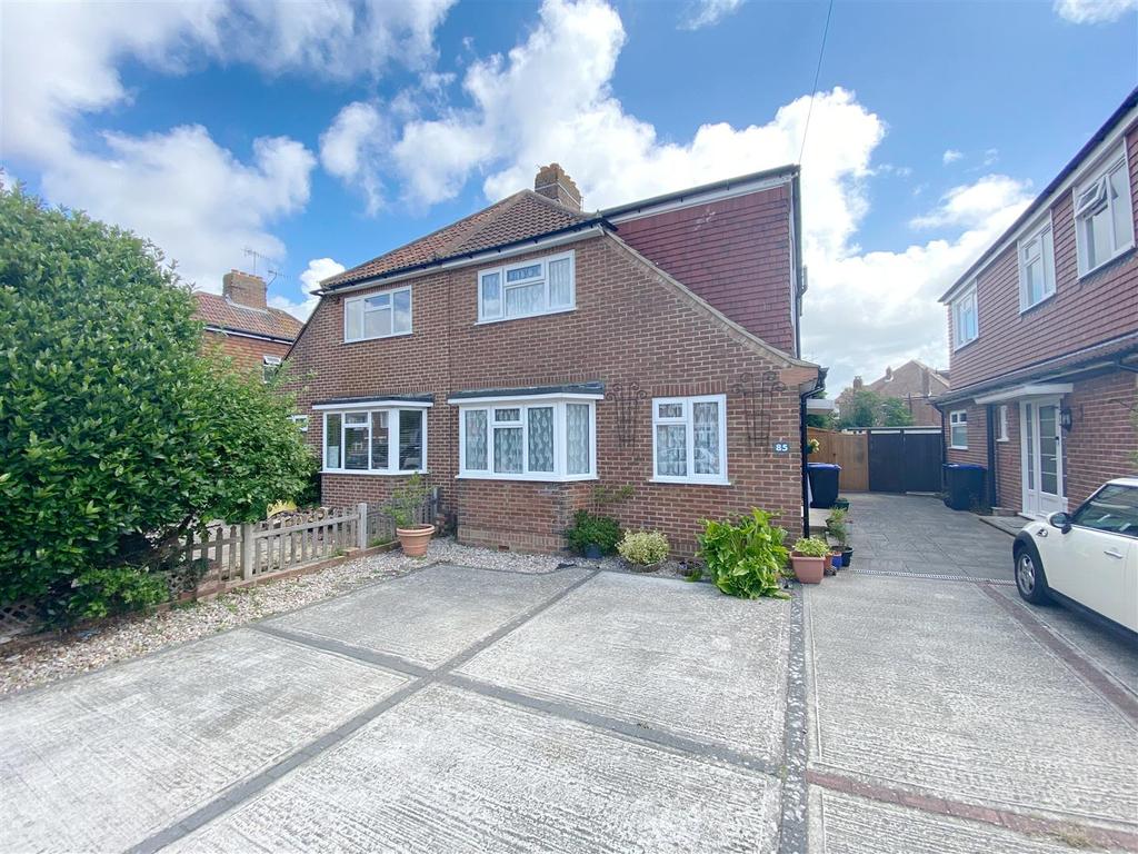 Bruce Avenue, Worthing 5 bed semidetached house for sale £490,000