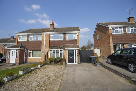 3 bedroom semi-detached house for sale - Waterfall Way, Barwell, Leicester