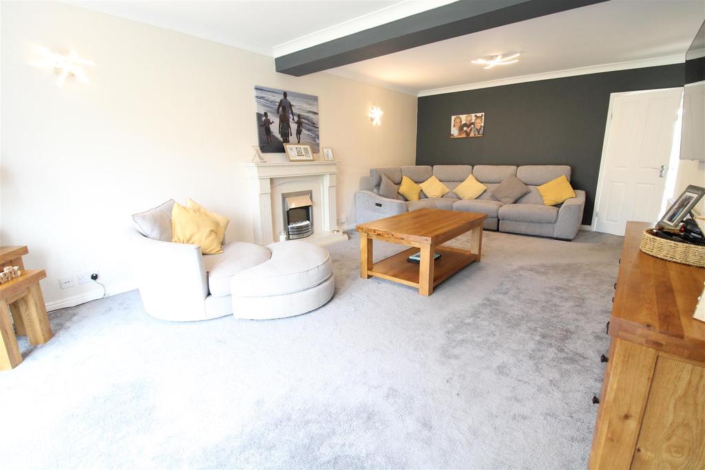Barmpton Lane, Darlington 4 bed detached house for sale £359,995