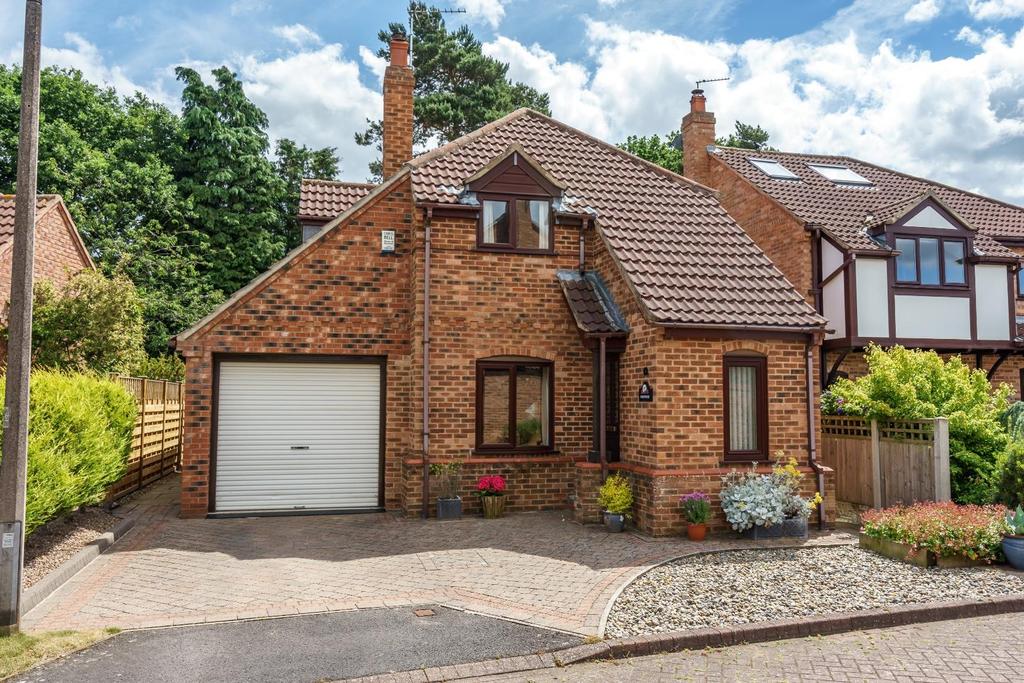 New Court, Towthorpe Road... 3 bed detached house £425,000