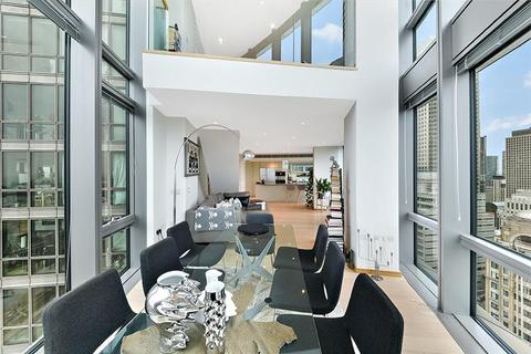 2 bedroom flat to rent - West India Quay, Hertsmere Road, Nr Canary Wharf, London, E14