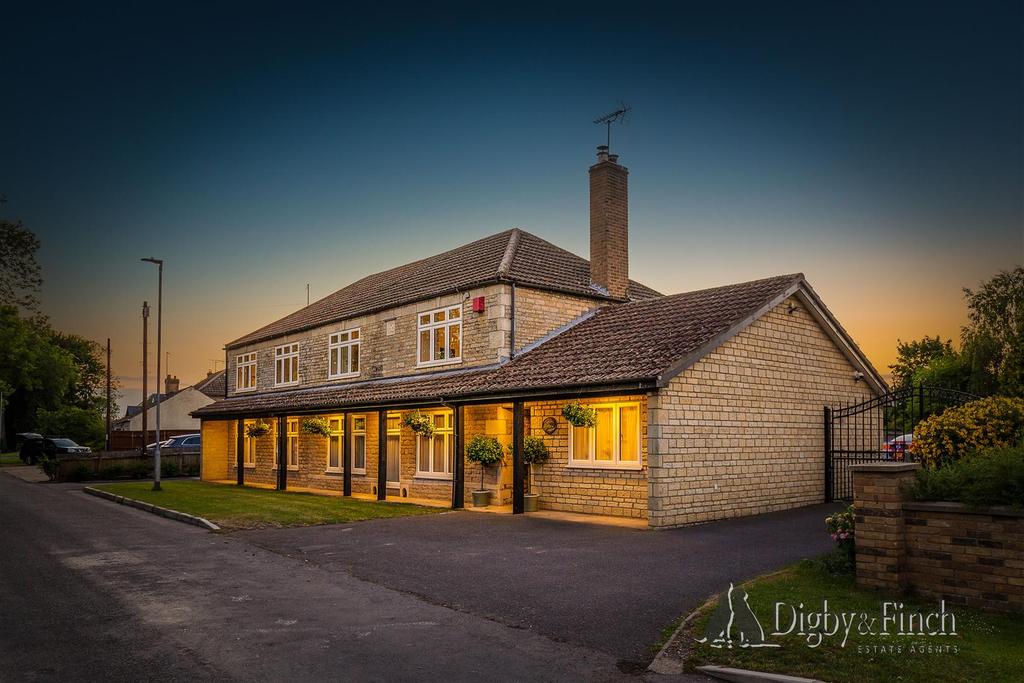 Suttons Lane, Deeping Gate