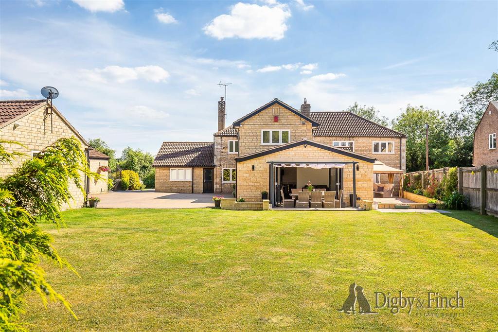 Suttons Lane, Deeping Gate