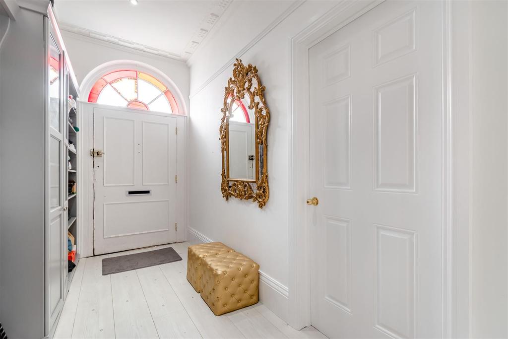 8512468-interior16.jpg