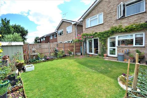 38 Glebe Way, Burnham-on-crouch, CM0 8QJ