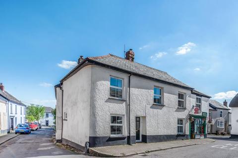 Centre House Fore Street, Winkleigh, EX19 8HQ