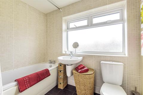 3 Cherry Tree Walk, Tadcaster, LS24 9HS