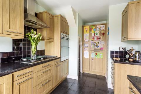 3 Cherry Tree Walk, Tadcaster, LS24 9HS