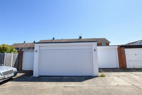 91 Whinfell Way, Gravesend, DA12 4RY