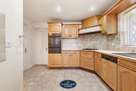 5 Applecross Close, Coventry, CV4 8JW