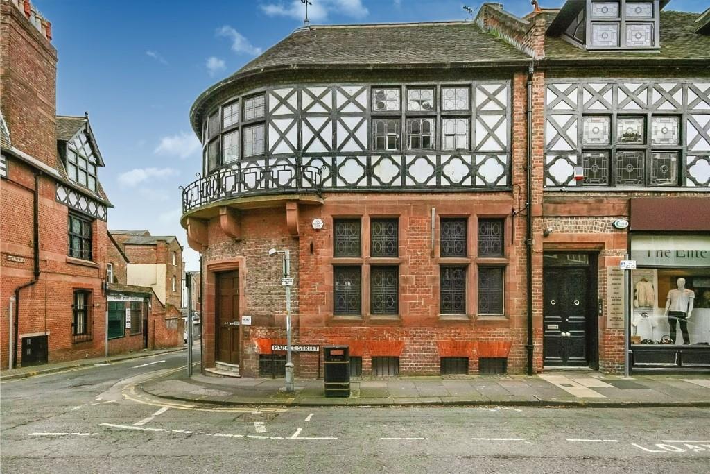 Market Street, Altrincham 1 bed apartment £1,050 pcm (£242 pw)