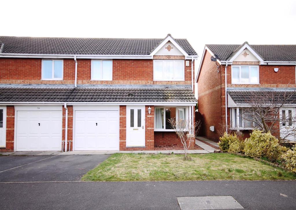 Habgood Drive, Gilesgate, Durham 3 bed semidetached house £795 pcm
