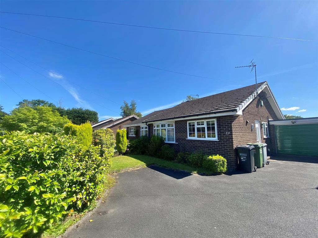 Priory Lane, Macclesfield 2 bed semidetached bungalow £260,000