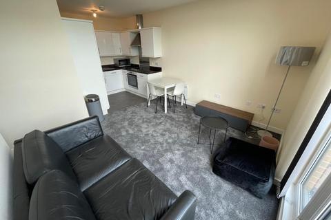 2 bedroom flat to rent - Beech House, 2 Lauriston Close, Sharston