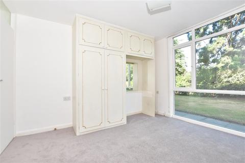 2 bedroom ground floor flat for sale - Tidys Lane, Epping, Essex