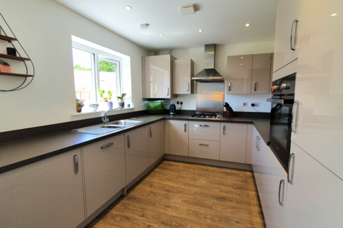 22 Ellis Road, Thorpe-le-soken, Clacton-on-sea, CO16 0DZ