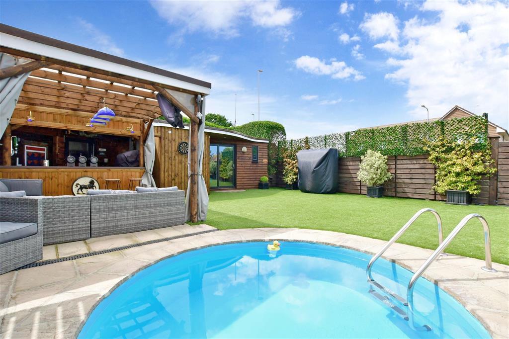 Maynard Avenue, Margate, Kent 4 bed end of terrace house £640,000
