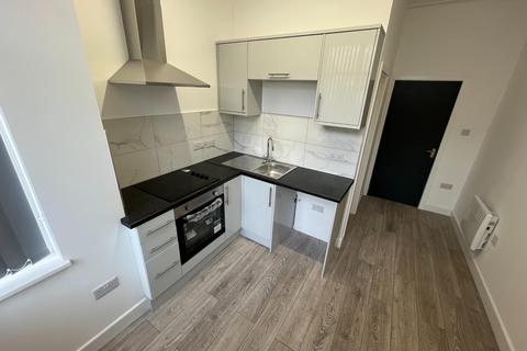 1 bedroom flat to rent, Shobnall Street, Burton-On-Trent, DE14