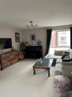 2 bedroom flat to rent, Tollcross Park Grove, Glasgow G32