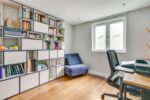 60 Burnthwaite Road, London, SW6 5BG