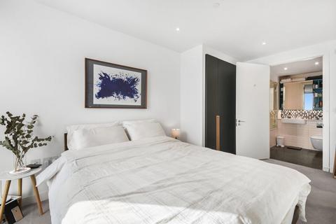 1 bedroom apartment for sale, Southwark Bridge Road London SE1