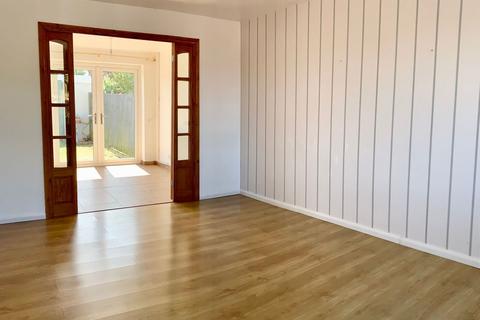 1 Stubble Close, Northampton, NN2 8DS