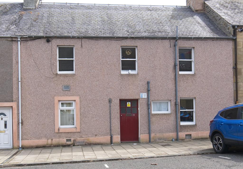19 Back Row, Selkirk TD7 4LP 2 bed terraced house for sale £75,000