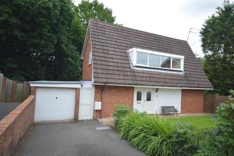 3 bedroom detached house to rent, Lydbury Close, TF3 1RH