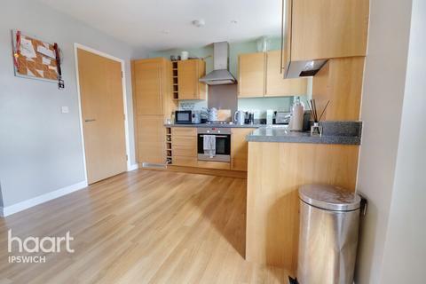 33 Bramley Hill, Ipswich, IP4 2AE