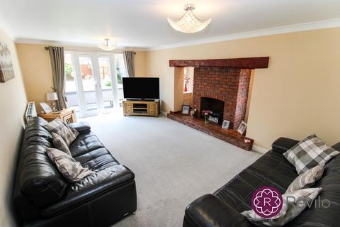 5 bedroom detached house for sale - Pargate Chase, Rochdale, OL11