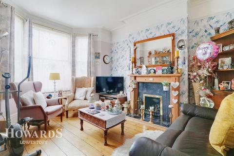 13 Alexandra Road, Lowestoft, NR32 1PH