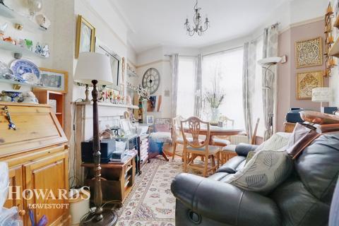 13 Alexandra Road, Lowestoft, NR32 1PH