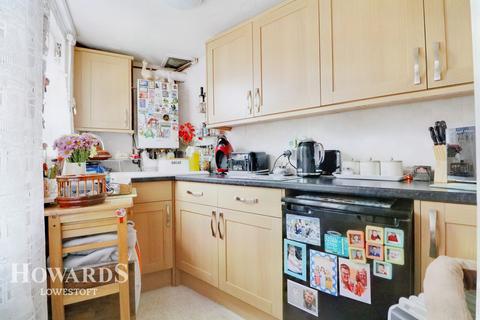 13 Alexandra Road, Lowestoft, NR32 1PH