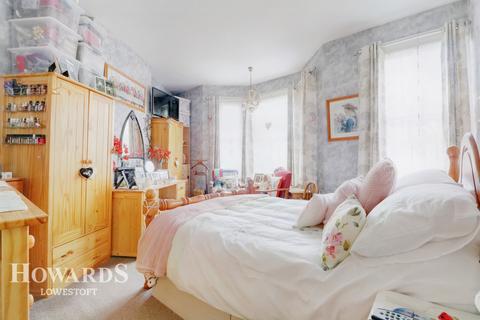13 Alexandra Road, Lowestoft, NR32 1PH